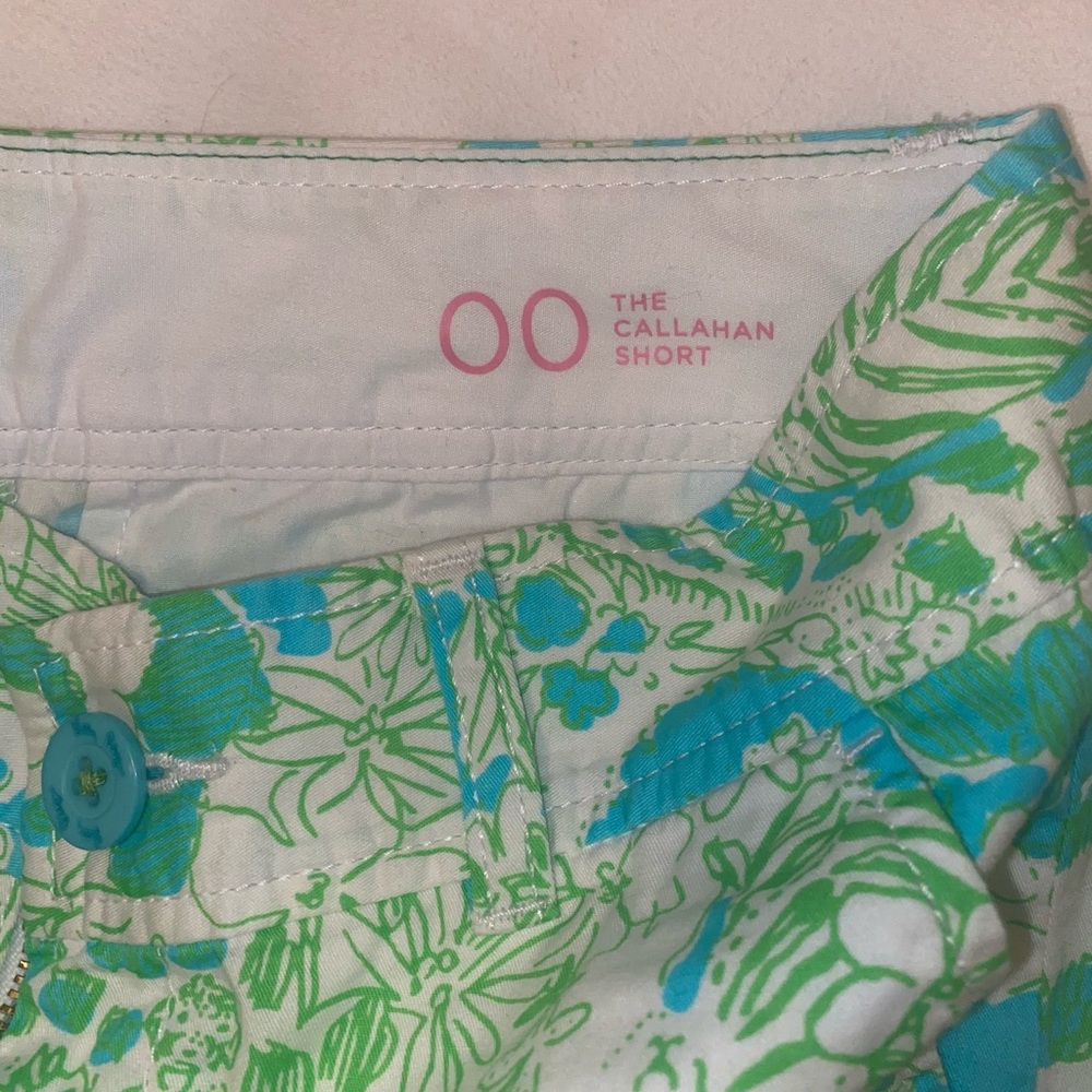 Lilly Pulitzer Callahan Shorts in “It’s a Zoo” - Picture 3 of 5